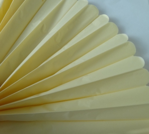 Молочный помпон - 45 см