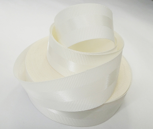 Лента репсоваяc атласной вставкой, двухсторонняя 2,5 см ( 18 м )